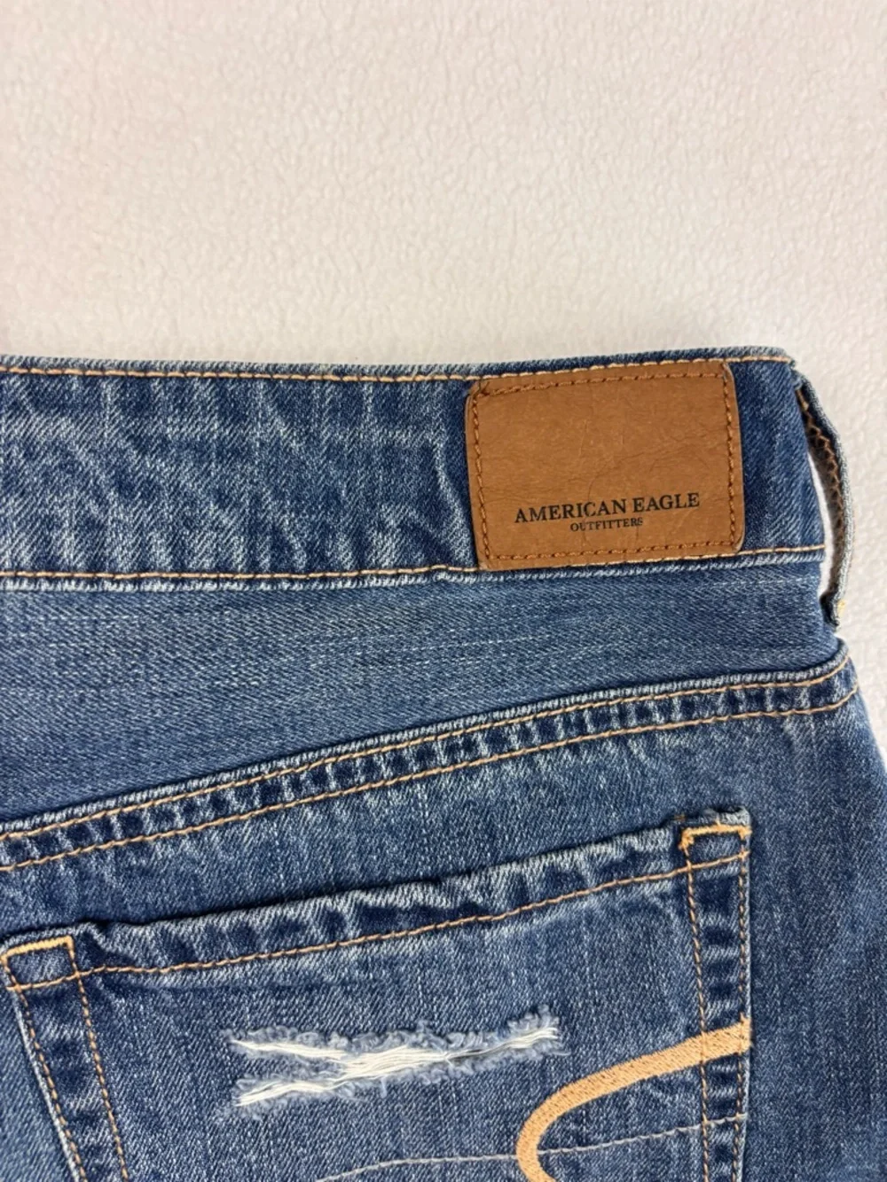 American Eagle Tomgirl Shortie Distress Rip Fray Raw Hem “Cheeky” Jean Short (8)